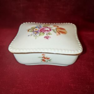 4017 ékszertartó 9x5 cm