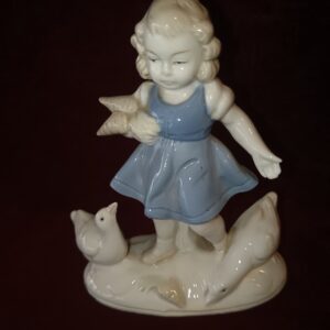 4020  kislány a madarakkal 12x10 cm