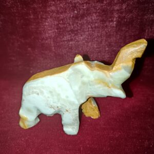 2004 elefánt onix márvány 10x8 cm